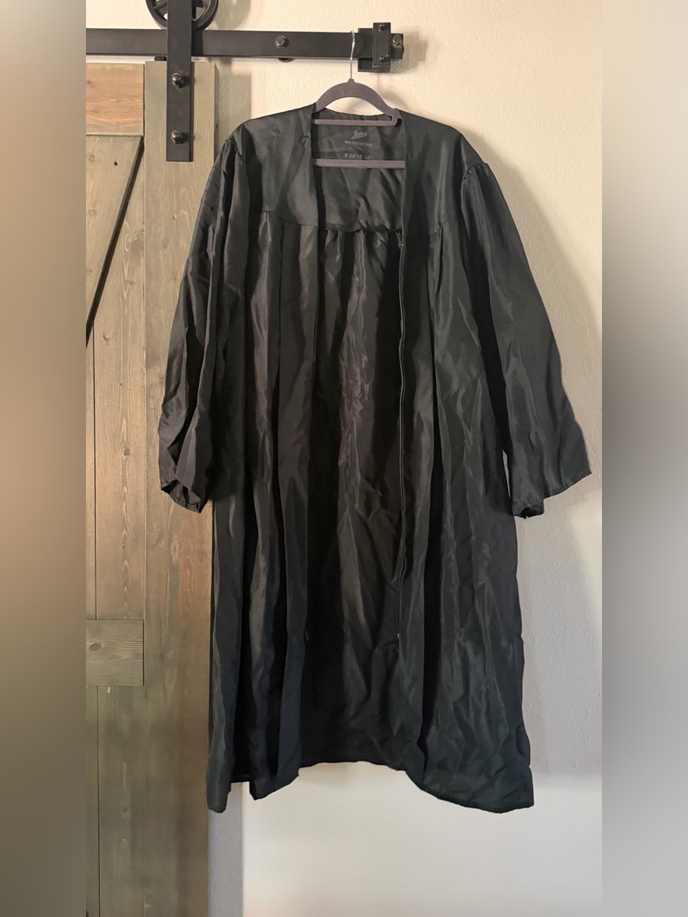 Jostens graduation gown